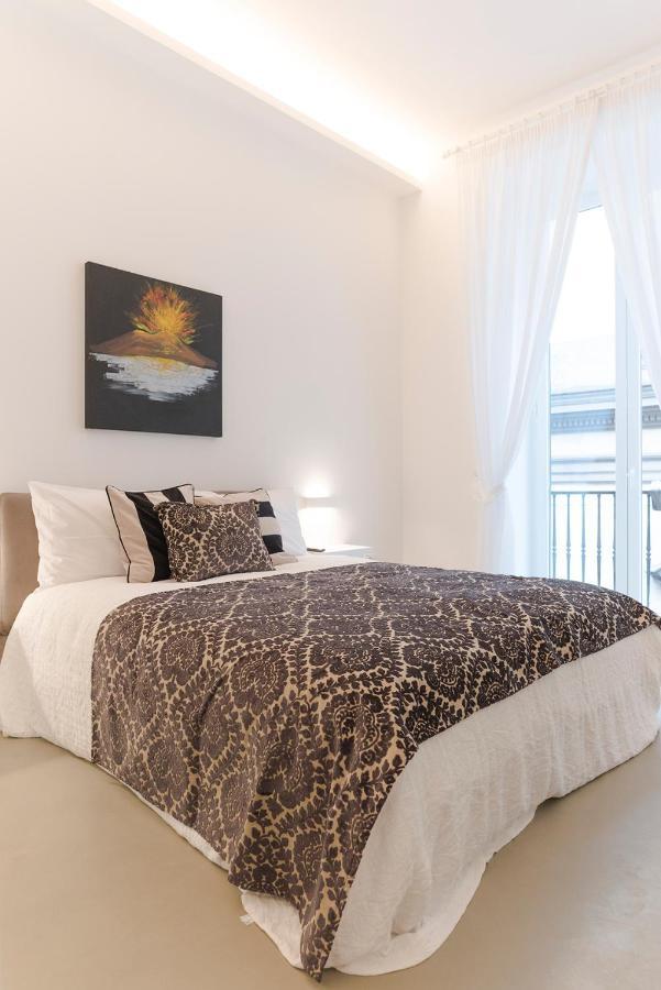 نابولي A Misura Duomo Rooms & Apartment - Ls Accommodations المظهر الخارجي الصورة