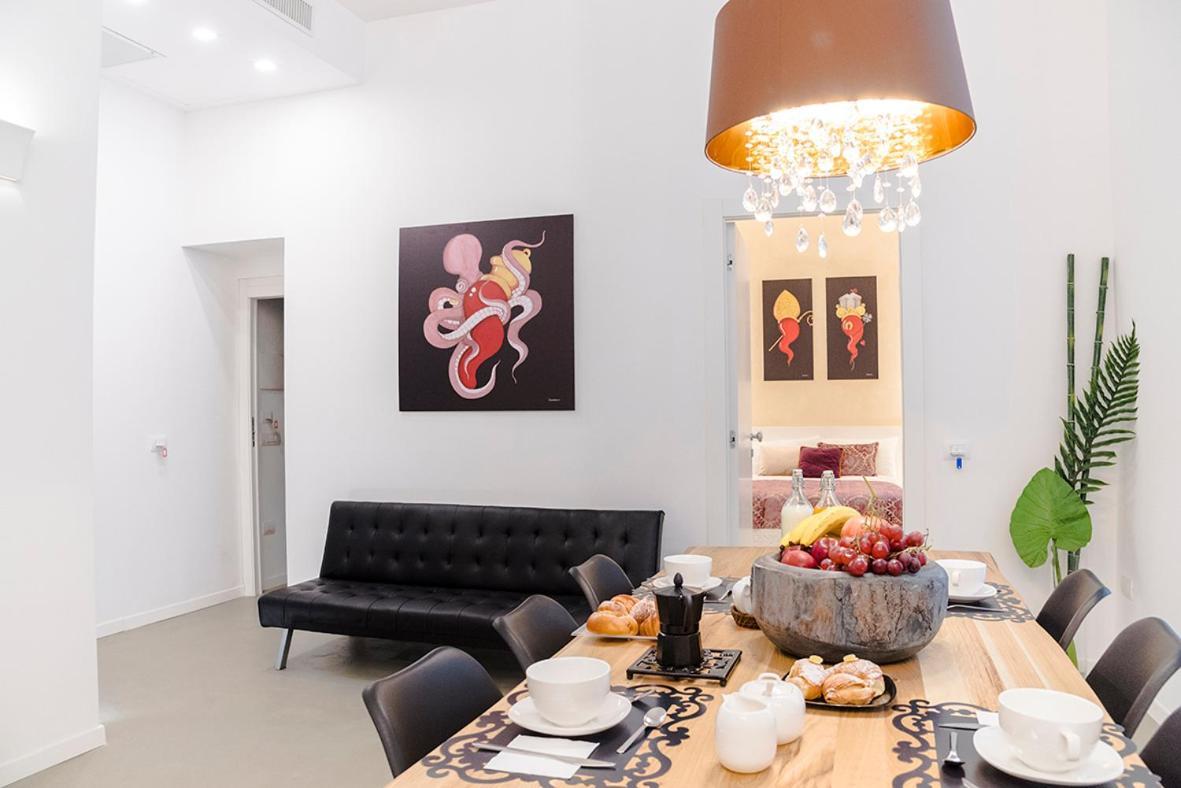 نابولي A Misura Duomo Rooms & Apartment - Ls Accommodations المظهر الخارجي الصورة
