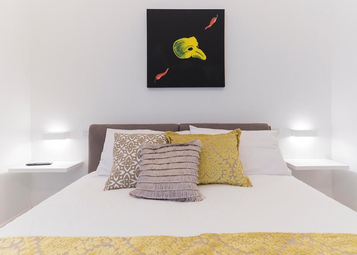 نابولي A Misura Duomo Rooms & Apartment - Ls Accommodations المظهر الخارجي الصورة