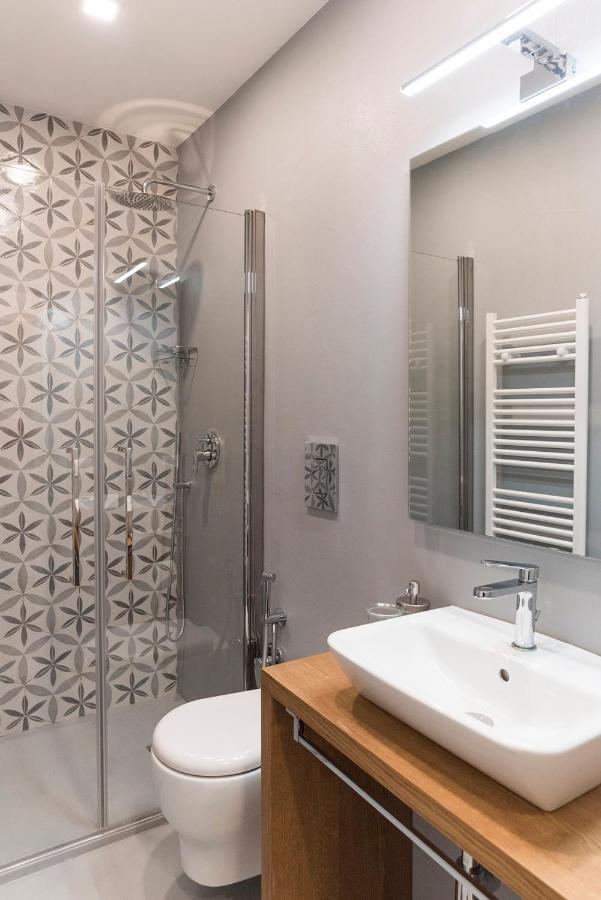 نابولي A Misura Duomo Rooms & Apartment - Ls Accommodations المظهر الخارجي الصورة